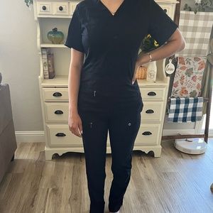 Small Woman scrubs sets Preowned
